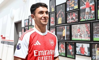 中锋还要等！阿森纳官宣祖比门迪，5年多花费超8亿欧无正印中锋