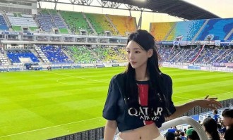 法甲联赛：巴黎圣日尔曼无意放水，昂热旗开得胜中场染红