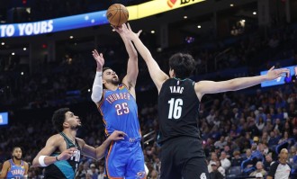 杨瀚森连续3场出战10分钟以上 比赛参与度仍有极大空间