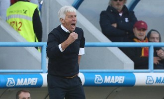 罗马屋漏偏逢连夜雨，加斯佩里尼心情郁闷，转会市场陷入困境