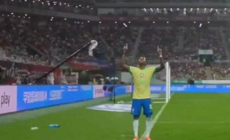 罗德里戈出色表现，帮助巴西国家队破398天球荒