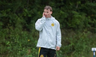 德甲球队多特蒙德备战新赛季
        
    德甲球队多特蒙德备战新赛季