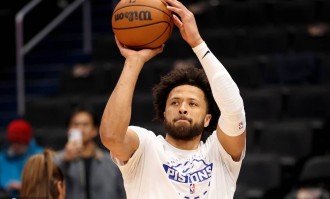 Shams：活塞队内对坎宁安4月中复出征战季后赛抱有期待