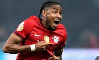 切尔西德甲金靴离队，拜仁巴萨角逐中